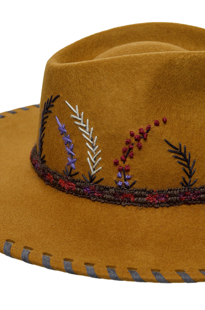 CAPPELLO FEDORA CAMMELLO THE HAT PHILOSOPHY