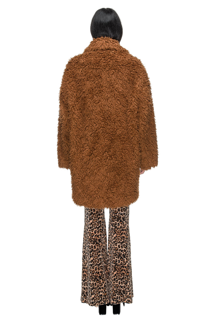 ECOFUR COAT HAZELNUT PHISIQUE DU ROLE